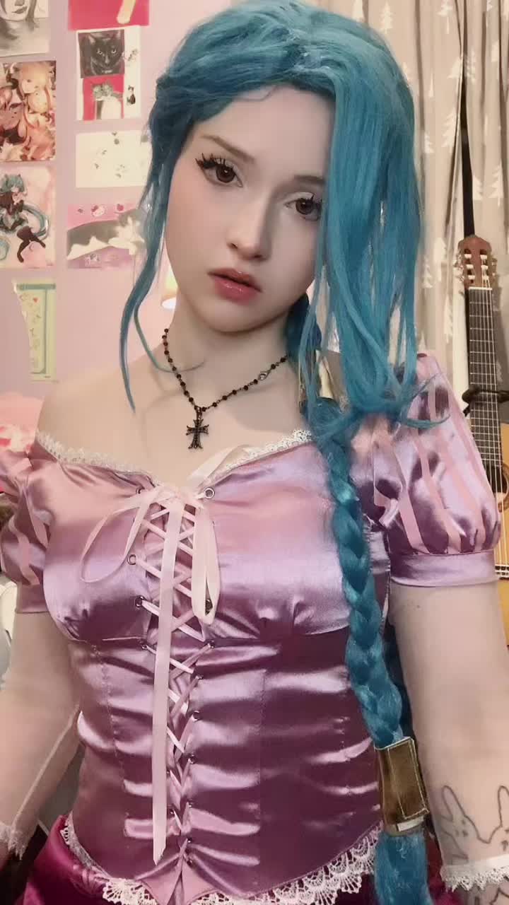 @≽^&bull;⩊&bull;^≼♡