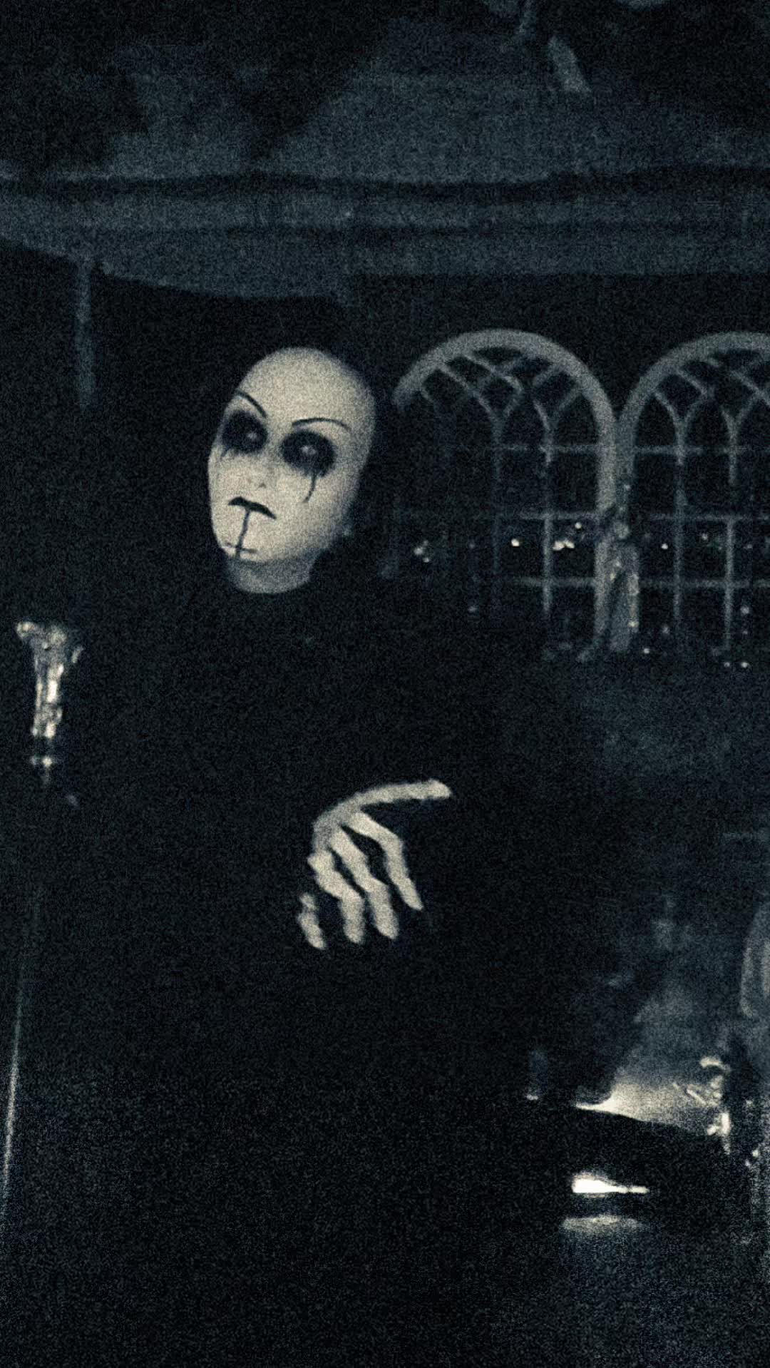 @DarkWonderland