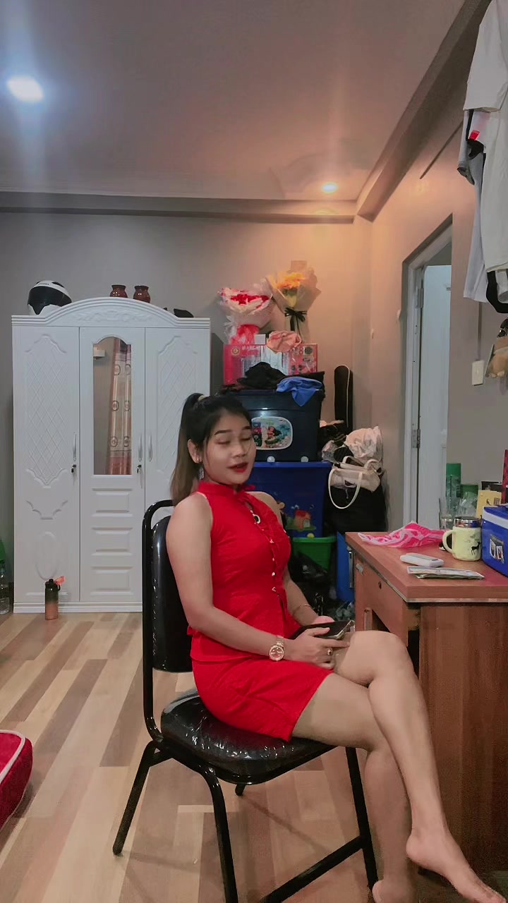 @Su Myat { ဘိုကလေးသူ😘😘😘 }