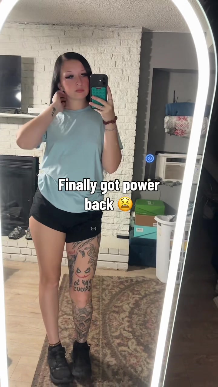 @t😽