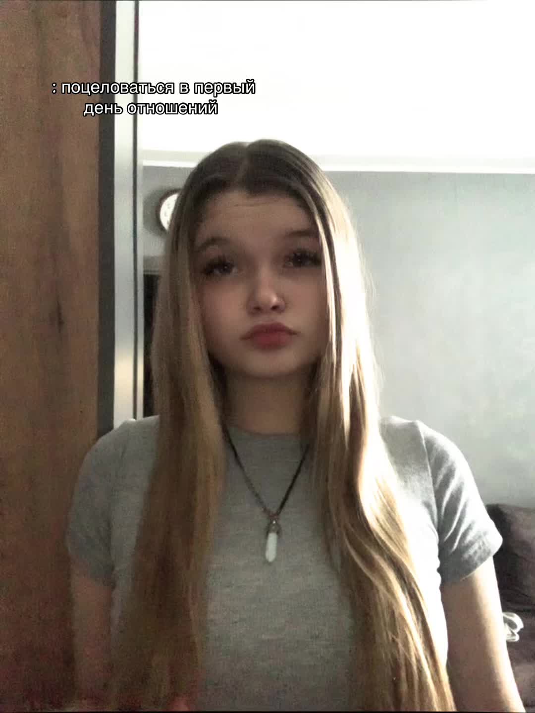 @я бы улыбнулась но нету повода