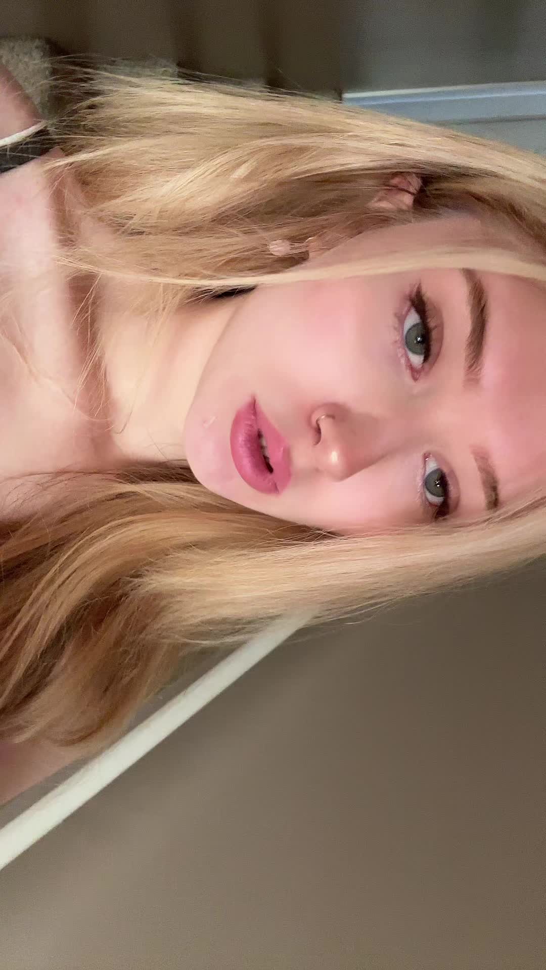 @carsyynnn