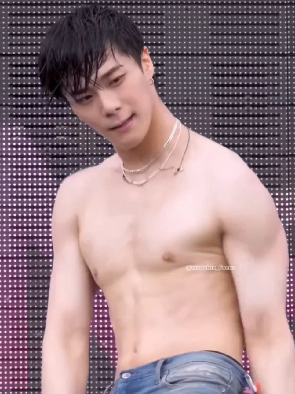 @This is Moon Bin ๐