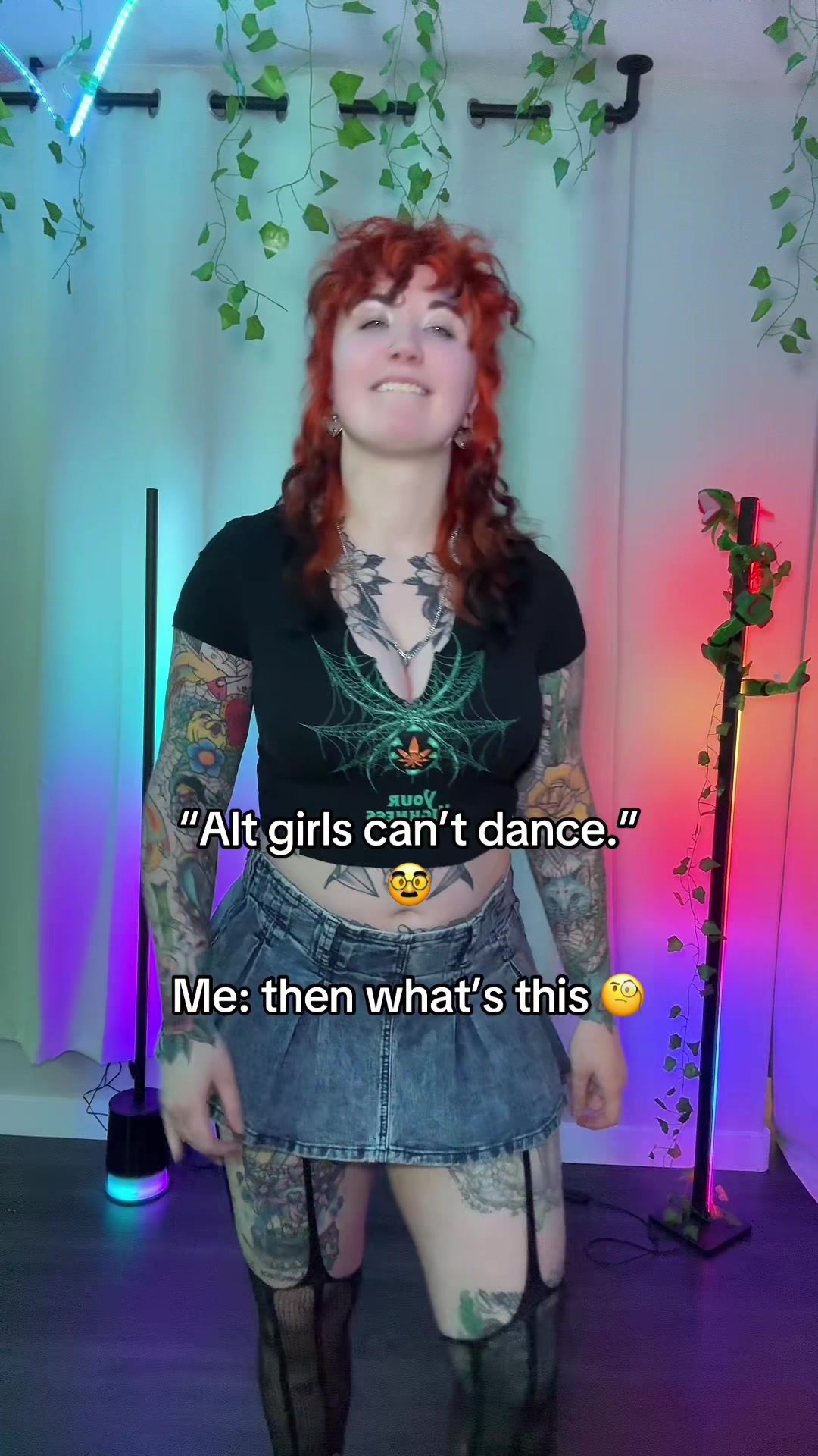 @Lainabearrknee