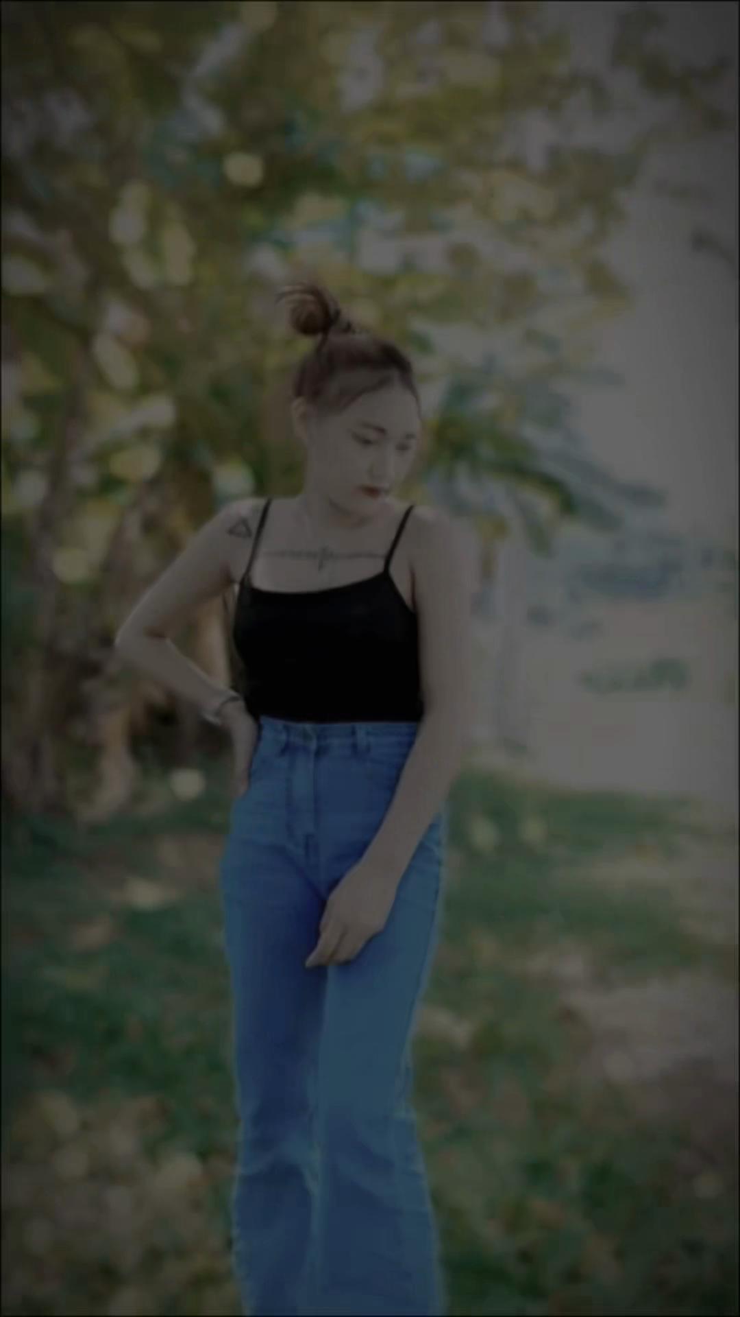 @.ເມ:ສາວລວງພະບາງ🤟😚🥰