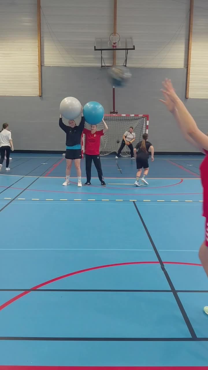 @Nico handball 🤾&zwj;♂️🤾&zwj;♂️🤾&zwj;♂️