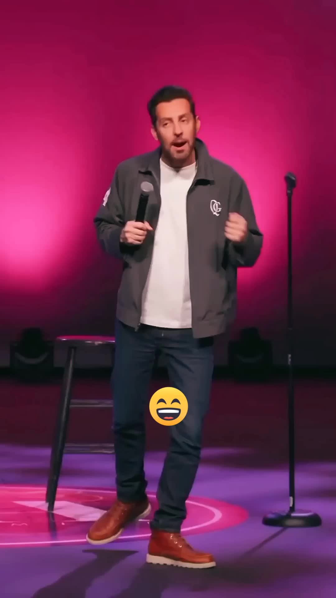 @Laughing Lab's
