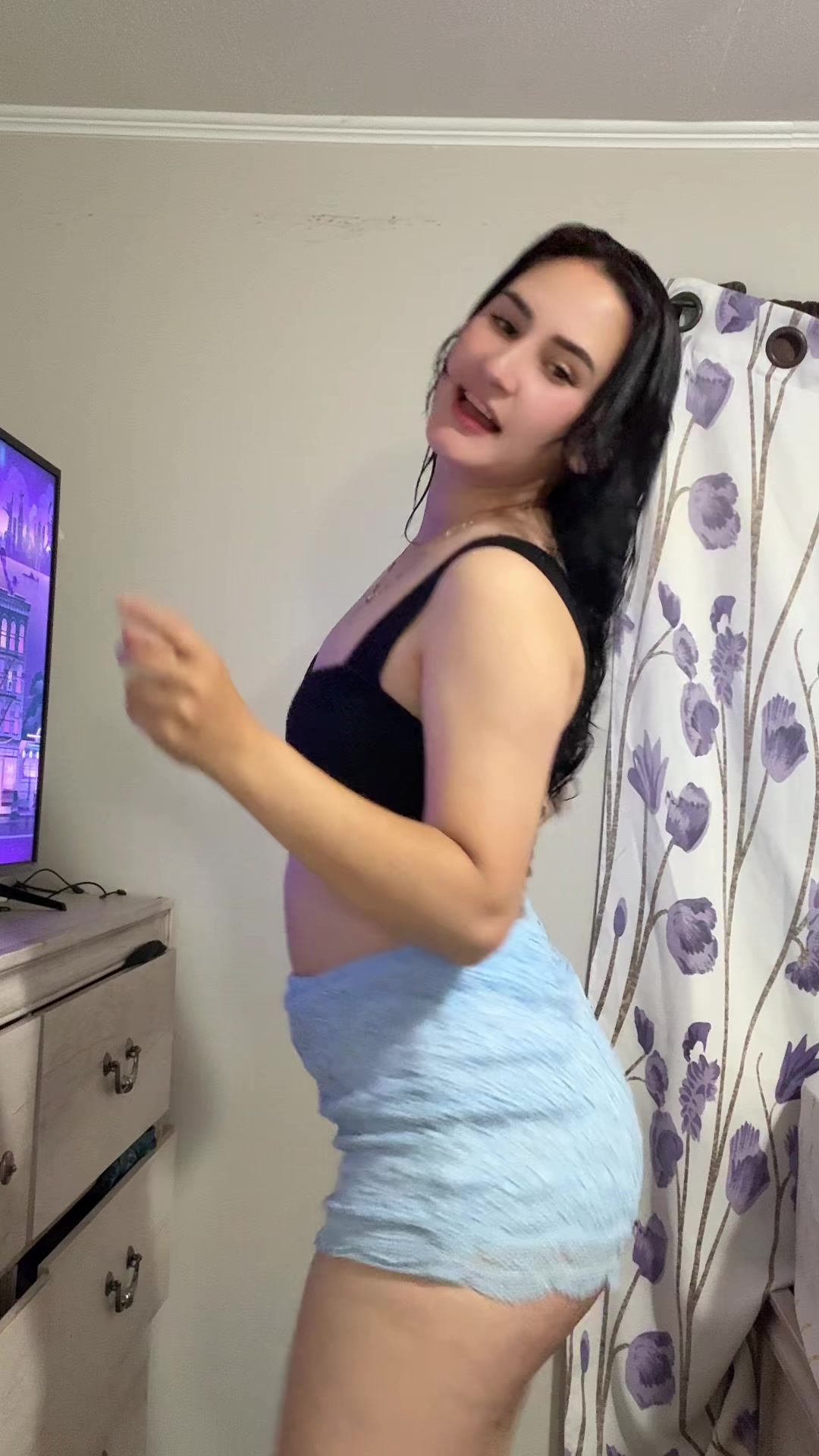 @🦋Faviola Valle🦋