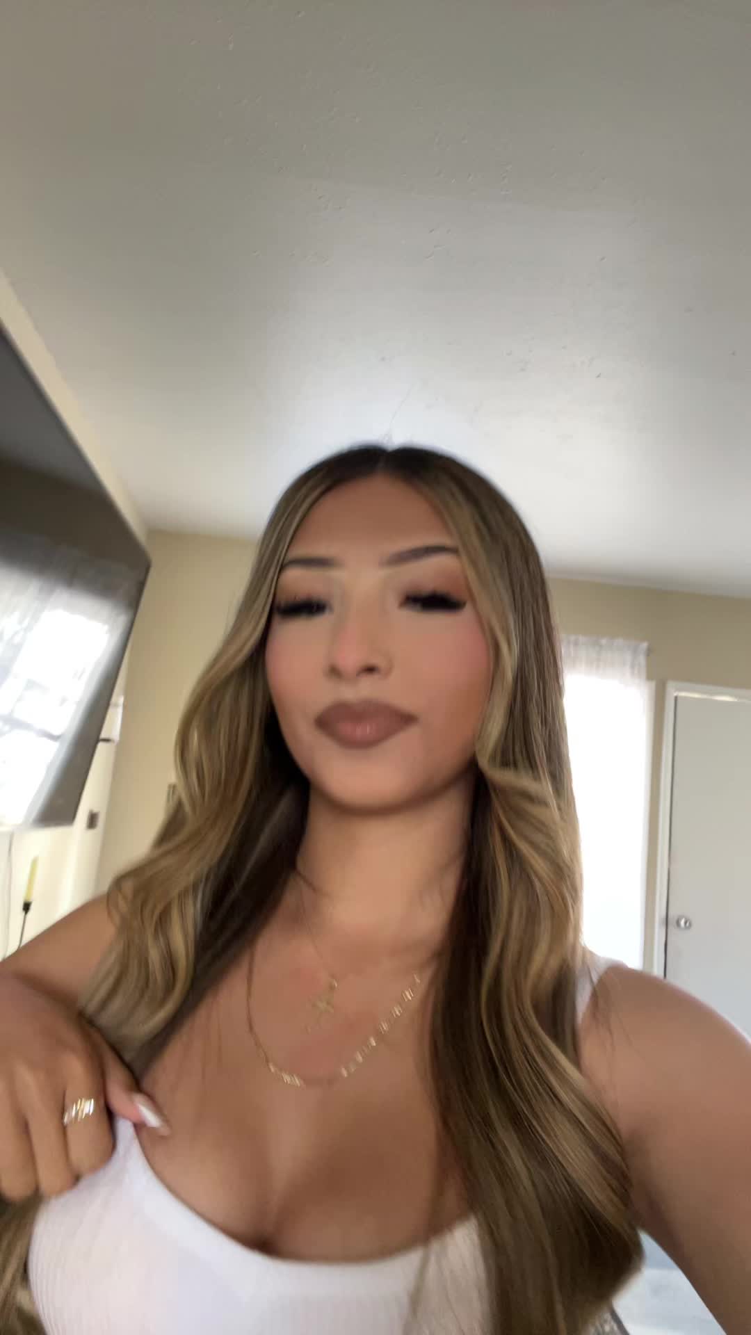 @𝒜 ᥫ᭡