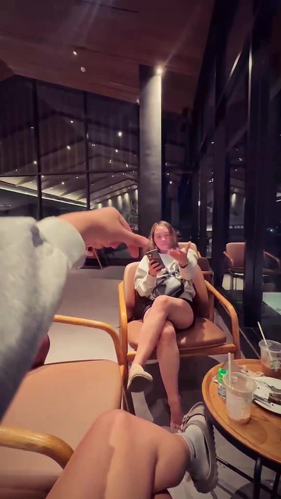 @cy🇦🇪