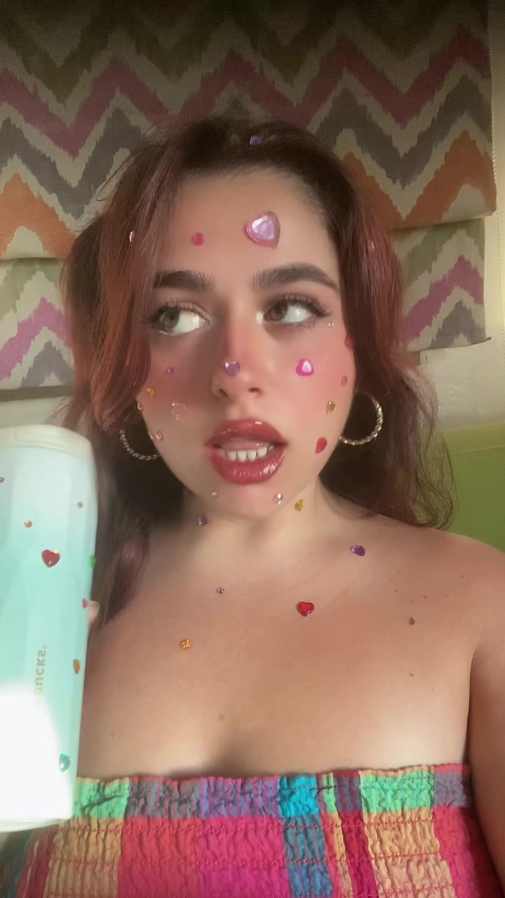 @Jana🦋