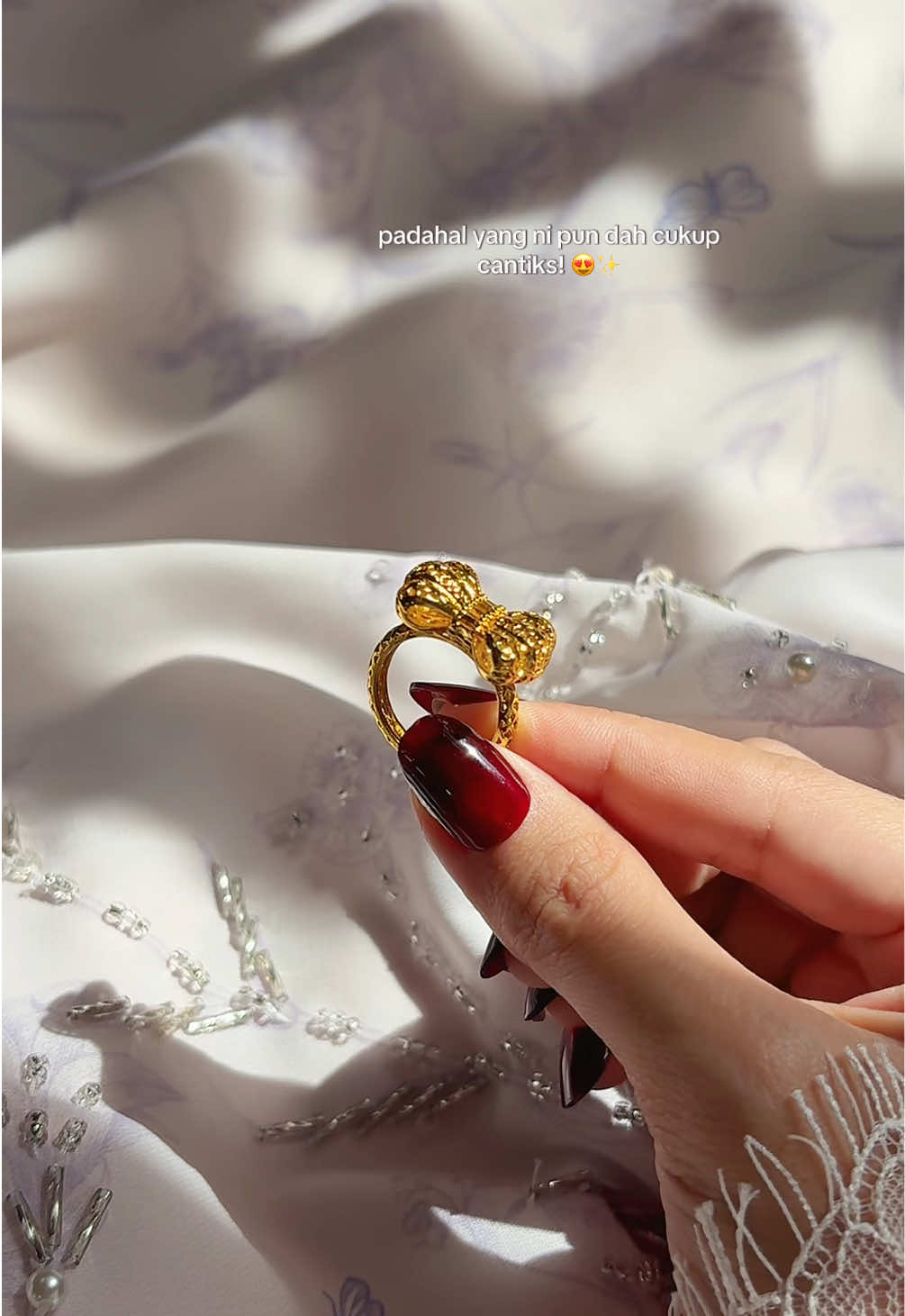 @Leyyaa ˚.🎀༘⋆