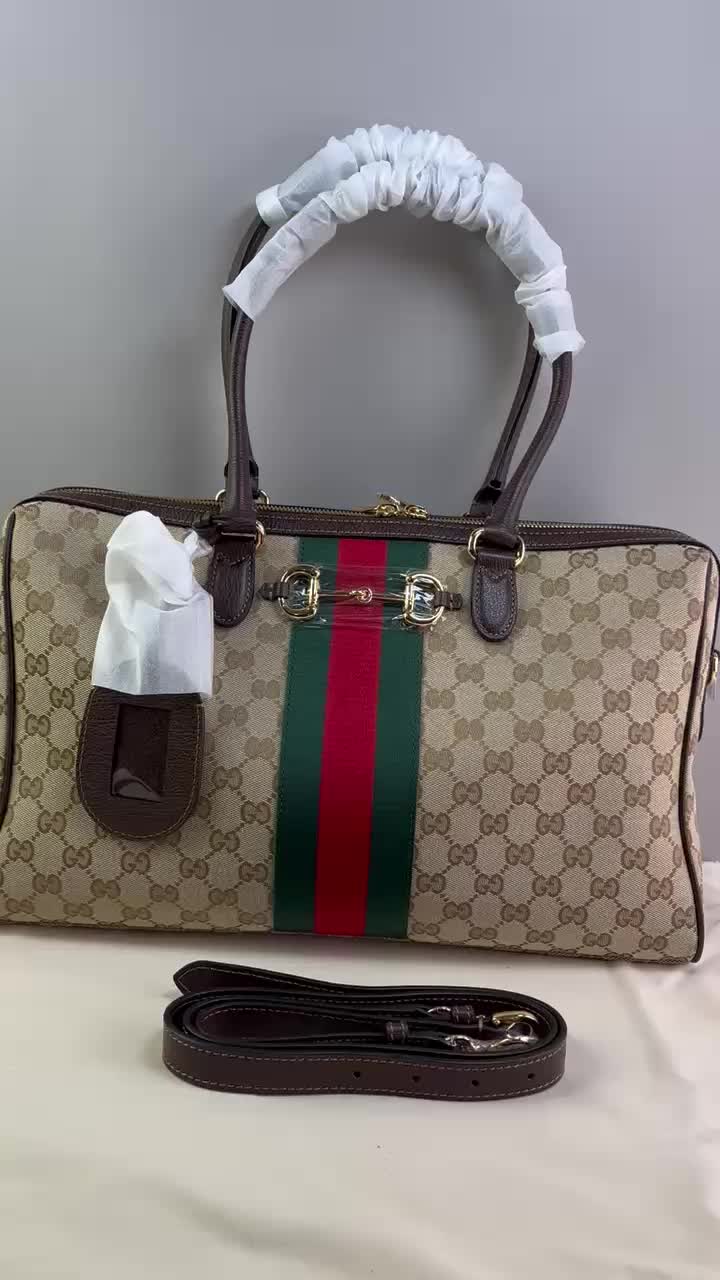 @Bella