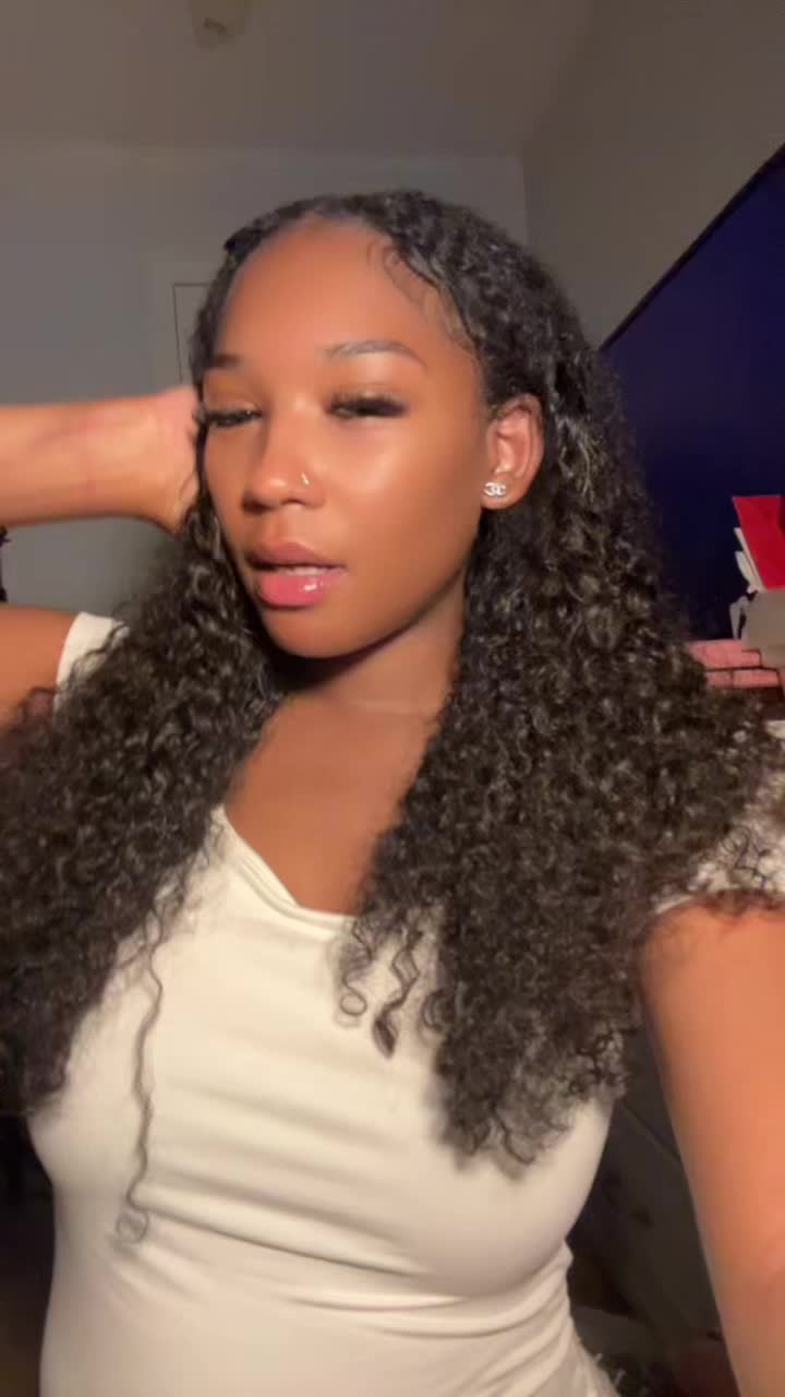 @kaylanez__
