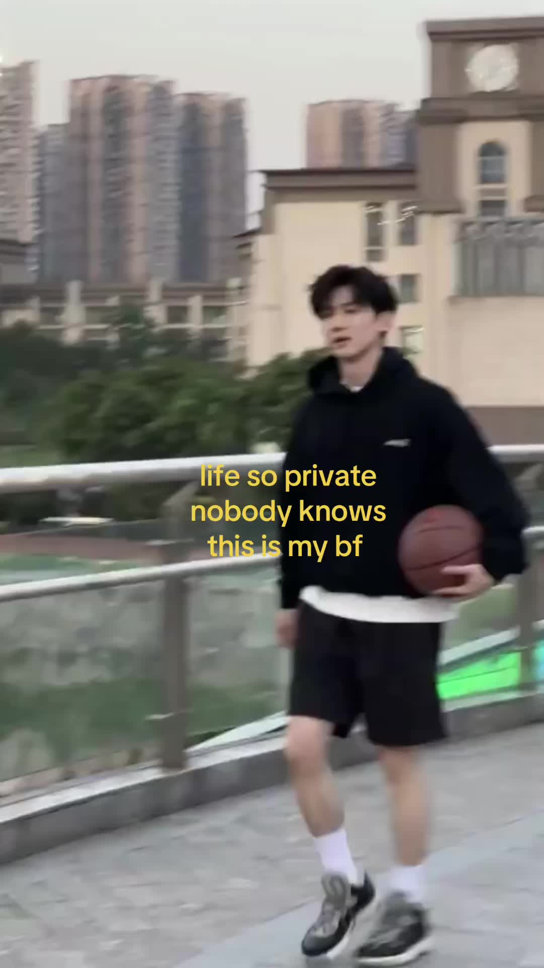 @𝐑𝐮𝐨𝐧𝐚𝐧/章若楠