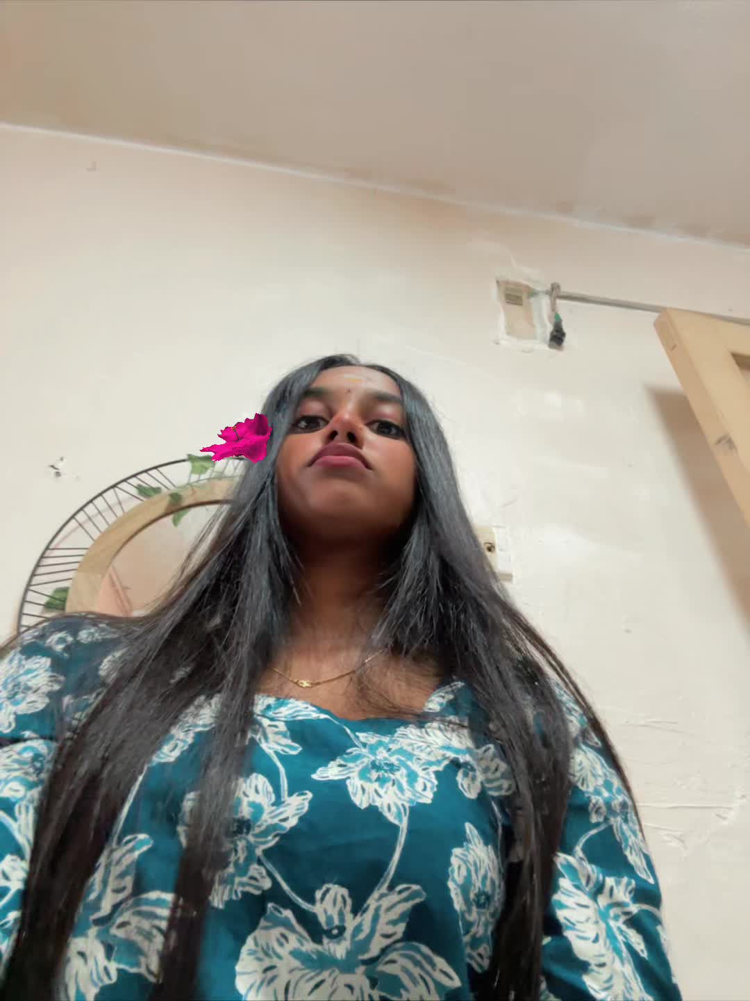 @💗🕸️