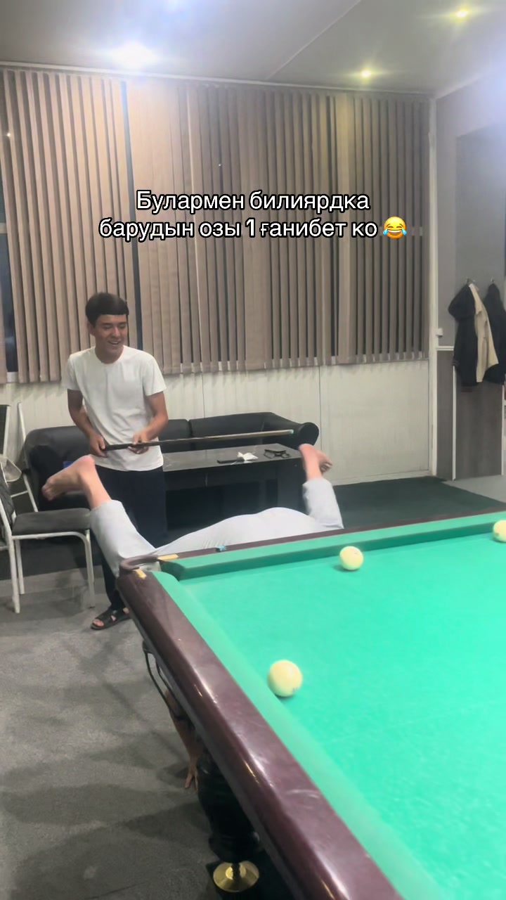 @J A K E ツ