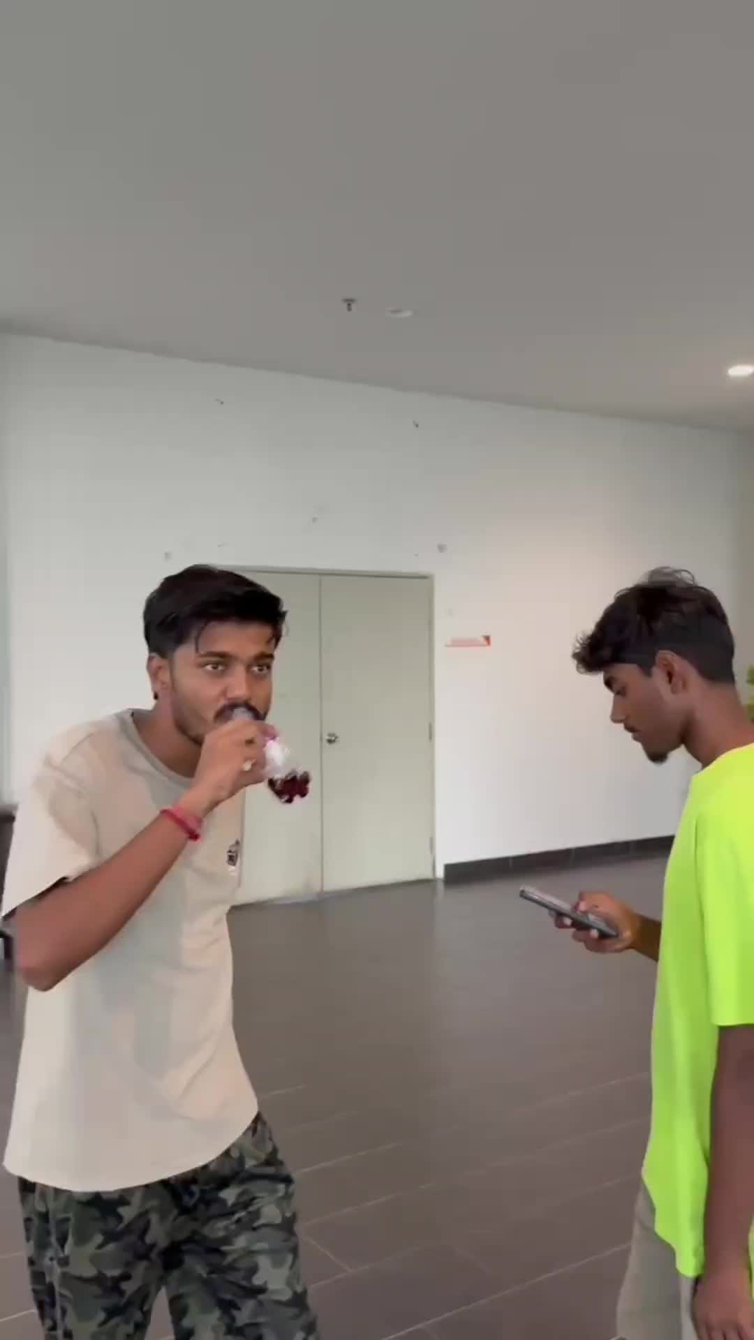 @Tharrvin
