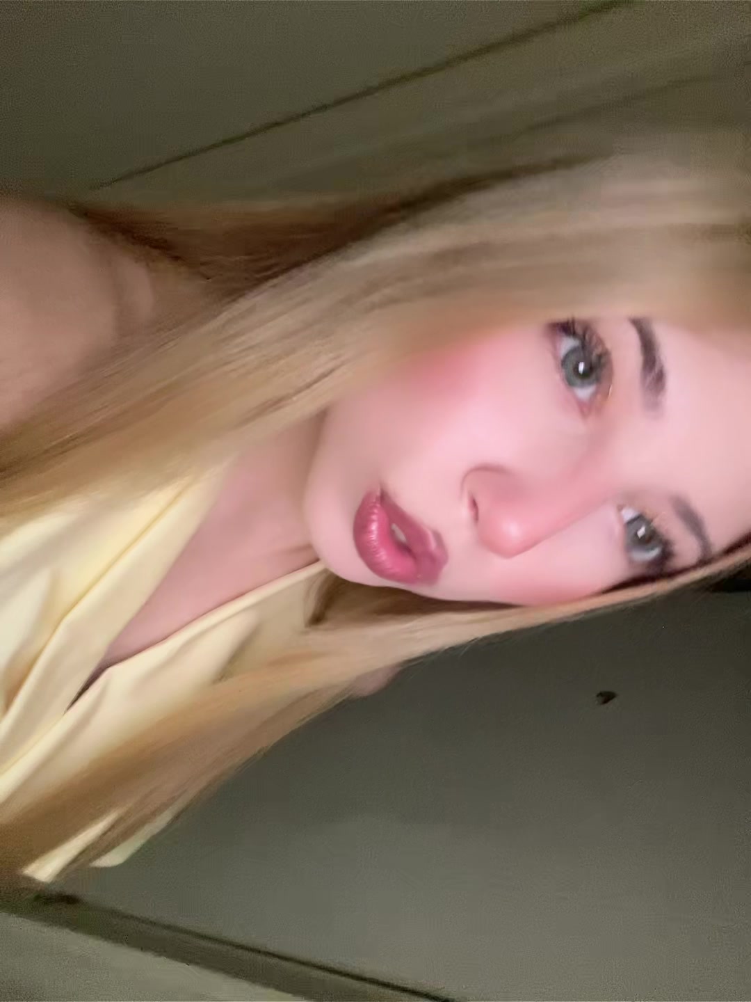 @4ozl3m