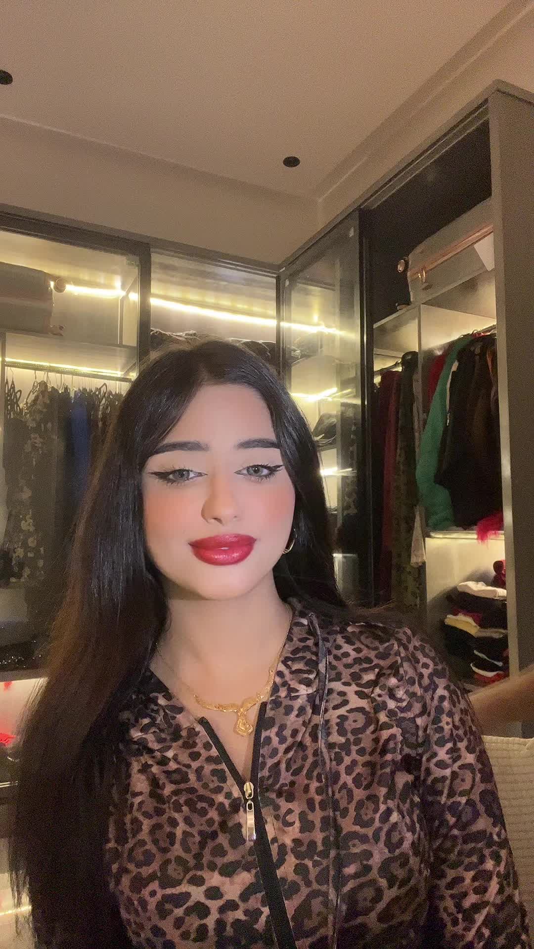 @مودل مون♥️✨