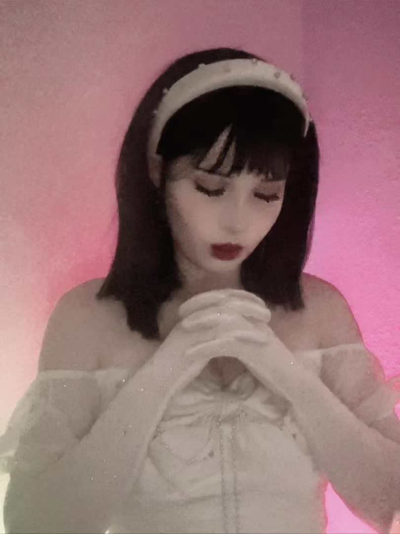 @▪︎⍣✩ evie ✩⍣▪︎