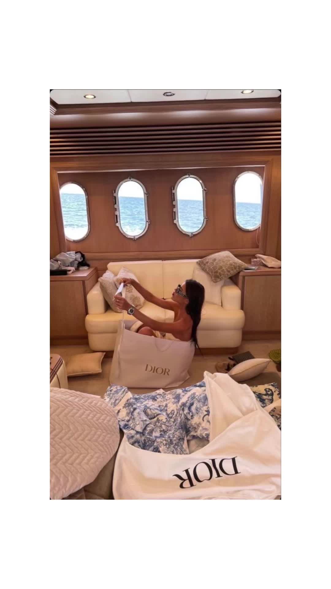 @𝒜𝒮