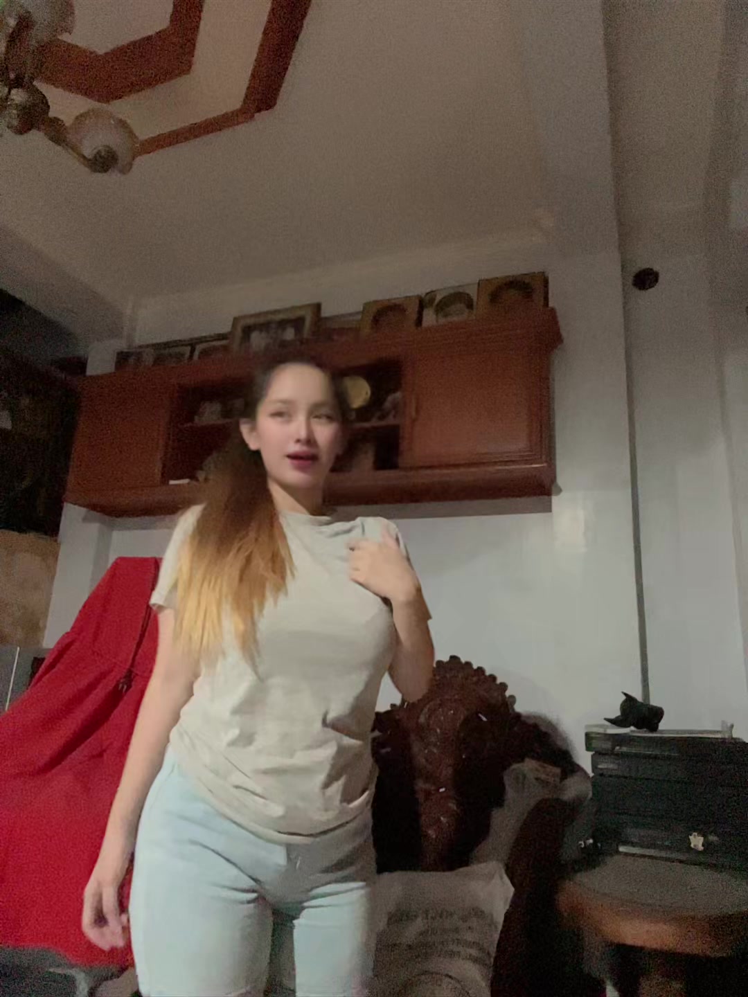 @Luna