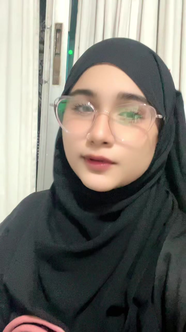 @Akhiee