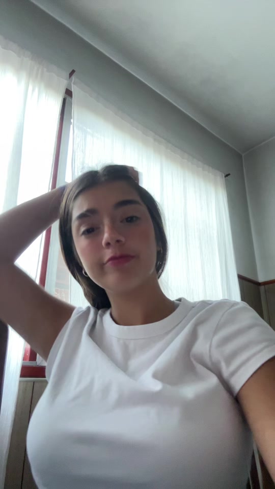 @valentina🪭