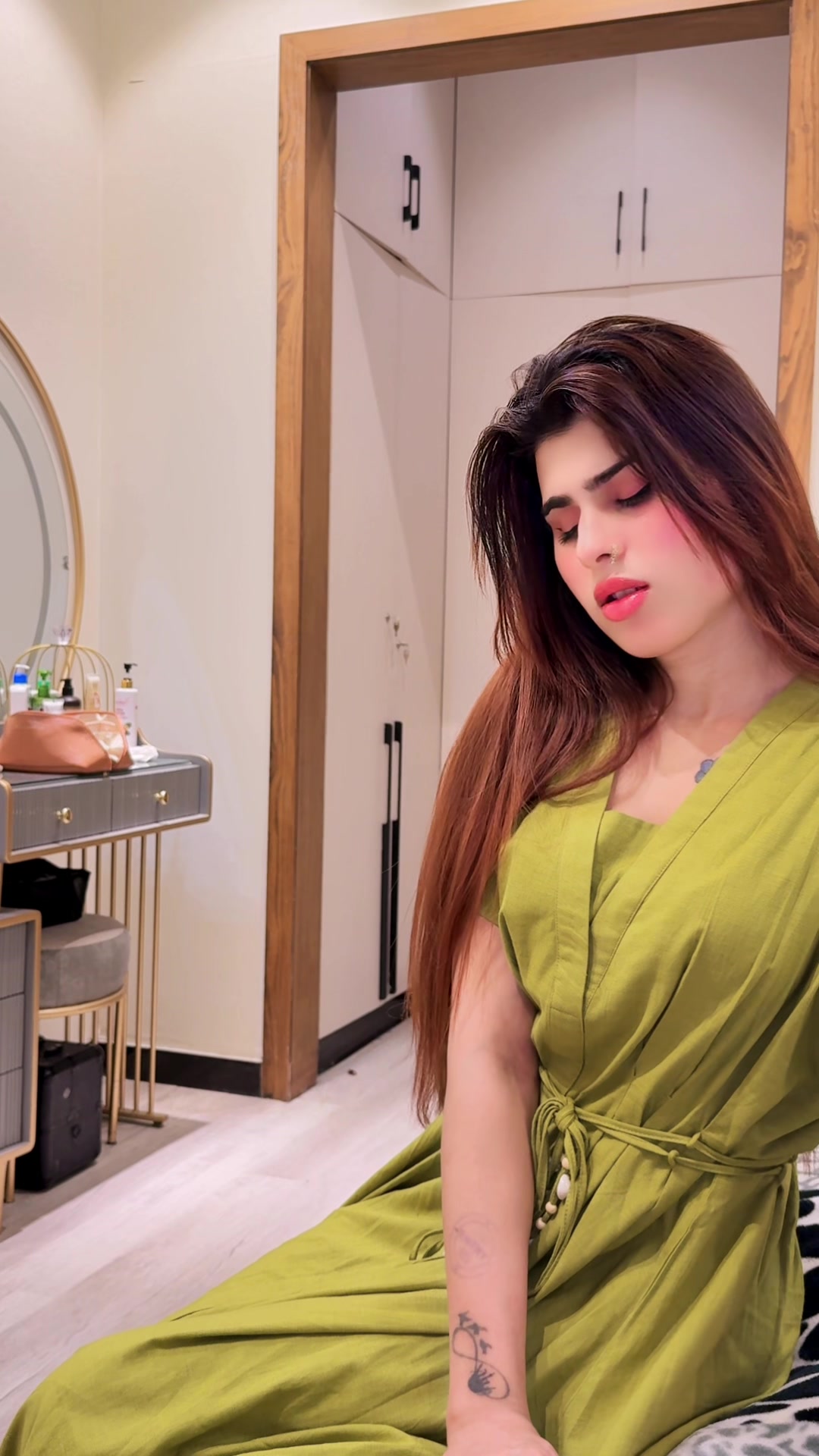 @MAHI 👑