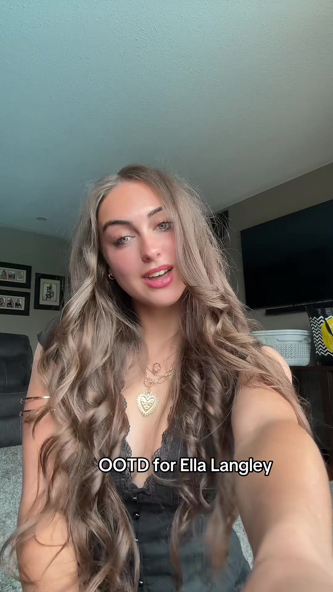 @Nini