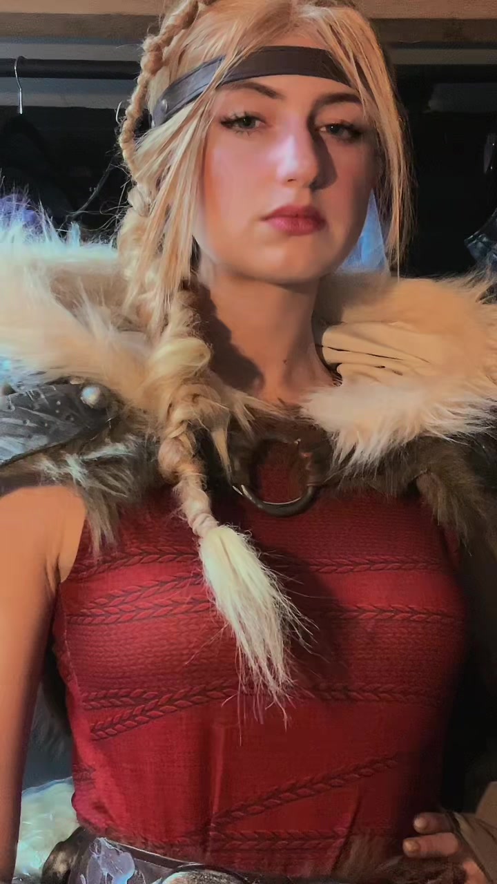@Allie_Cosplay