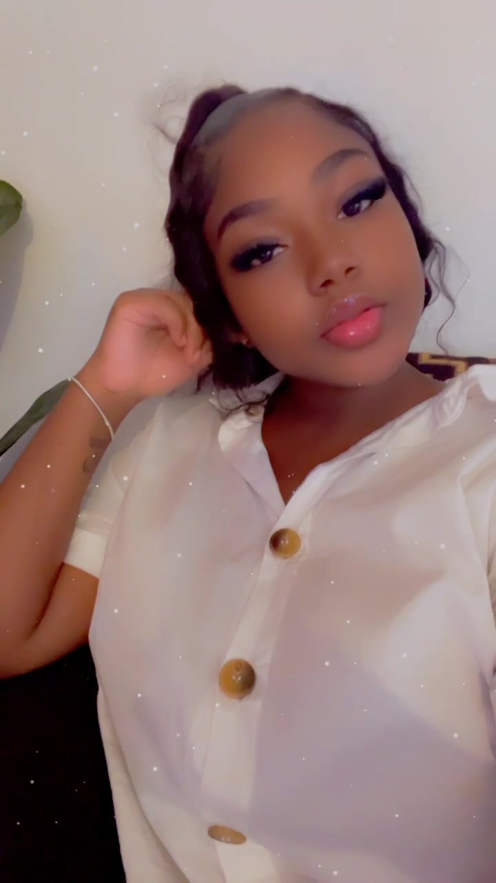 @_boujeesimone