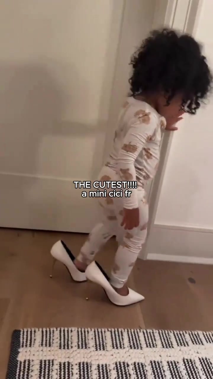 @Ciara Fanpage