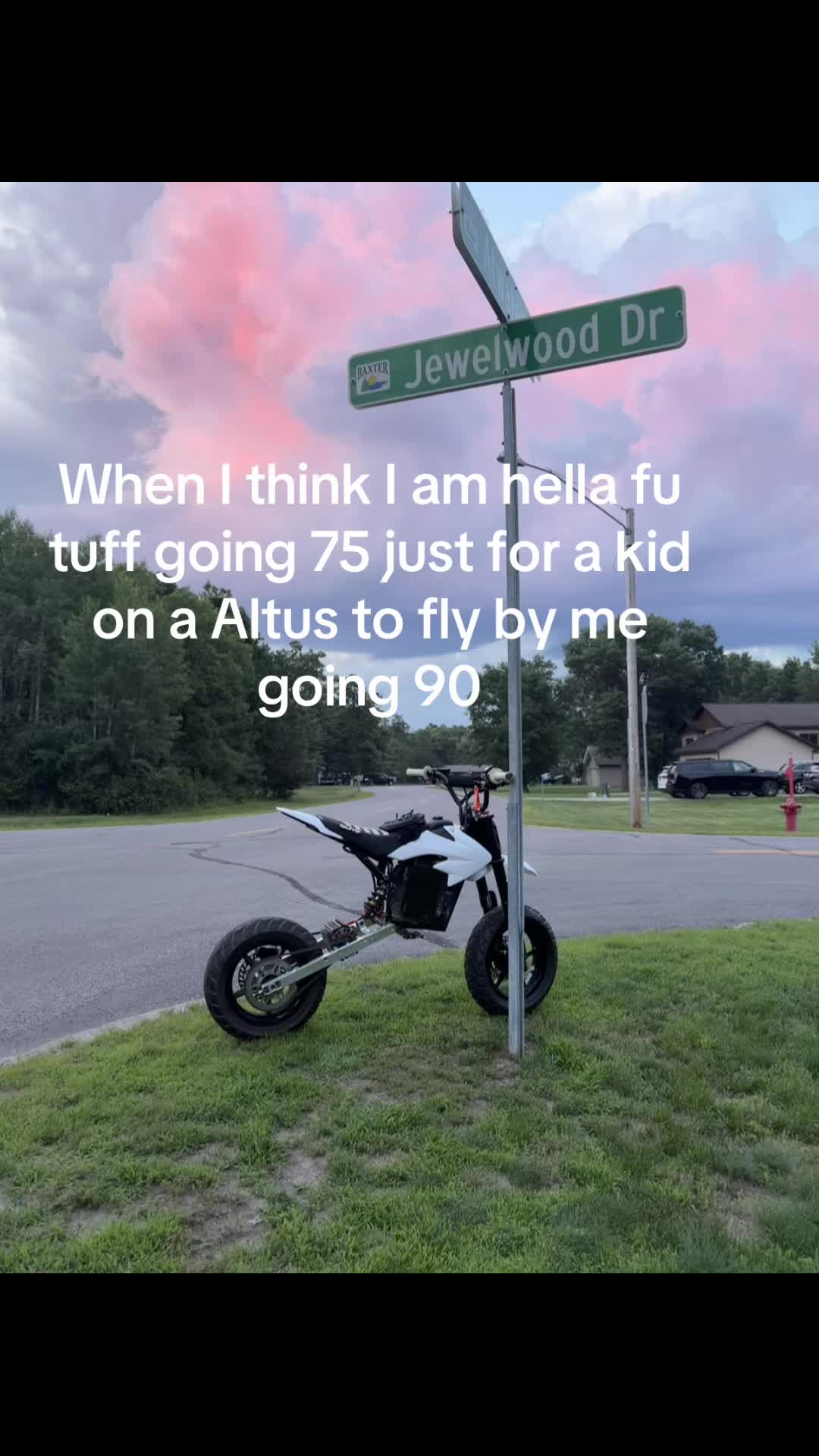 @Tht_rzr👻
