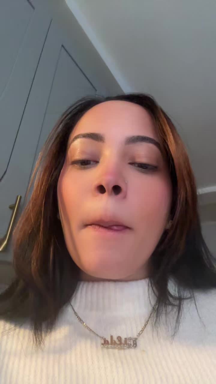 @Pamela Cast