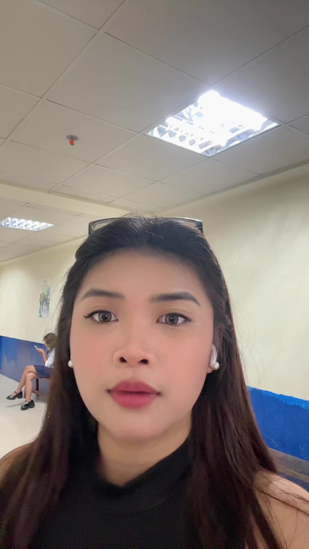 @Viee