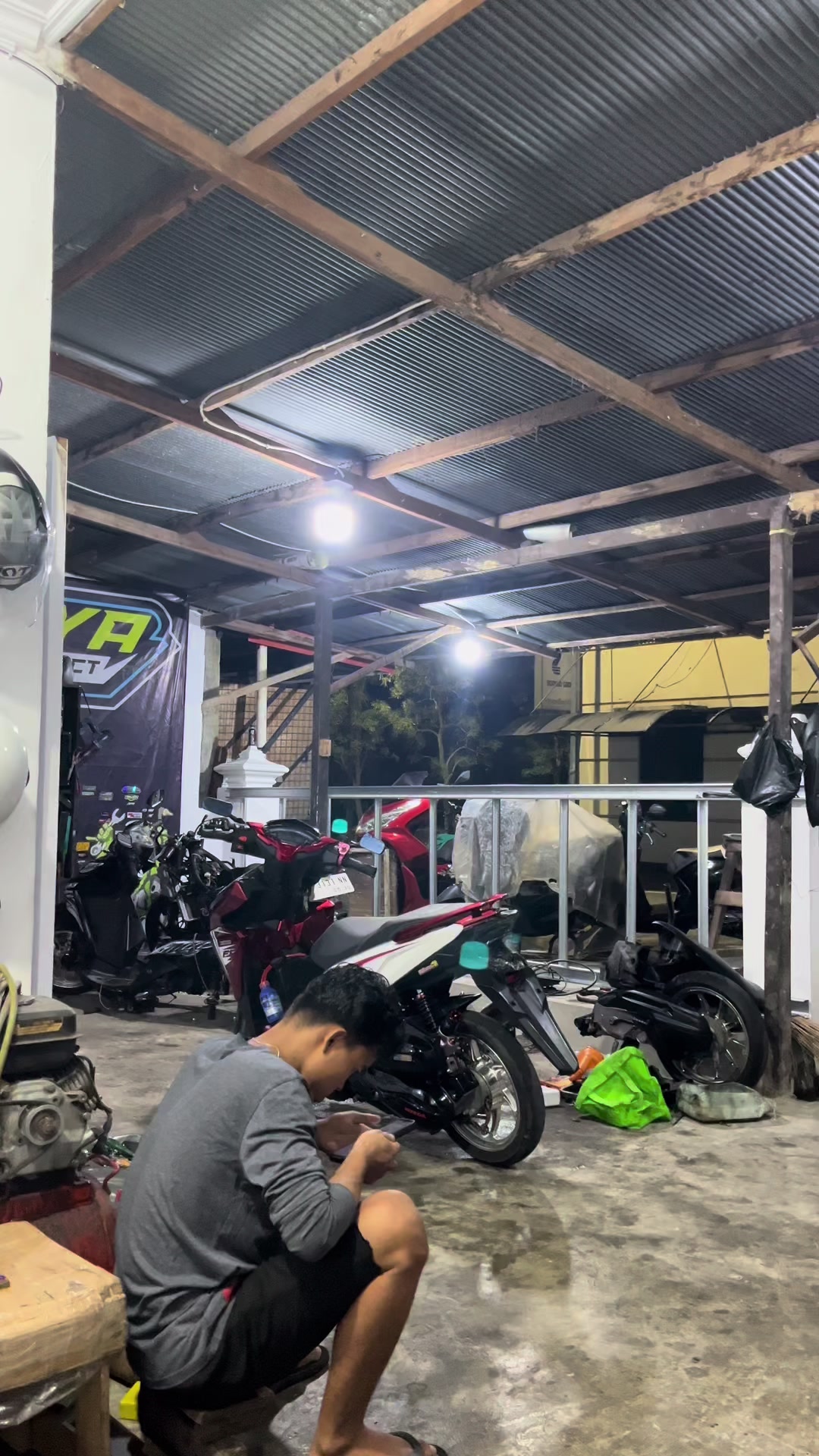 @Garasi Ofaroyalmotor