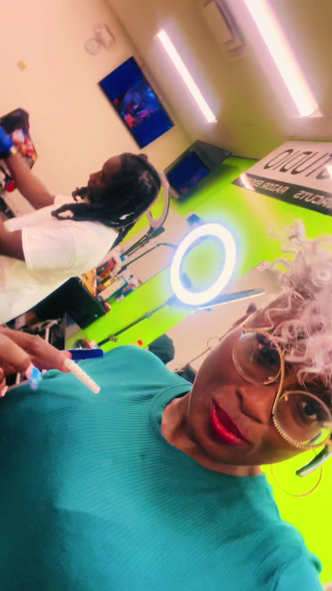 @#ISmellgood!