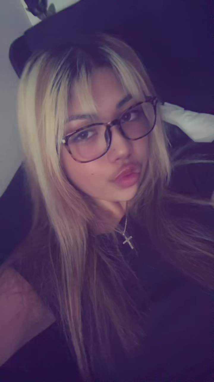 @🐰