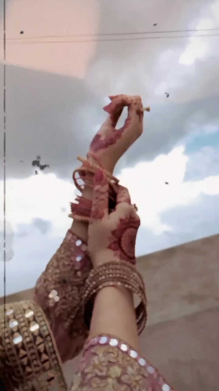 @🦋 ⟡Anaya⟡Kakar⟡
