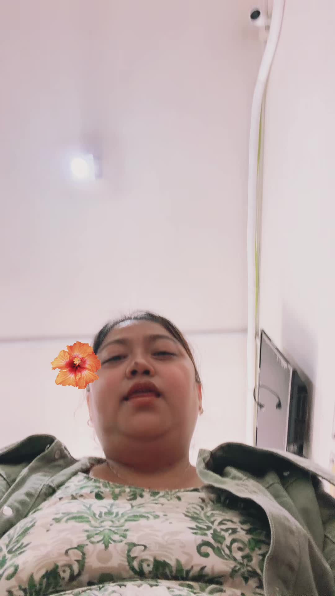 @Khayetotz27
