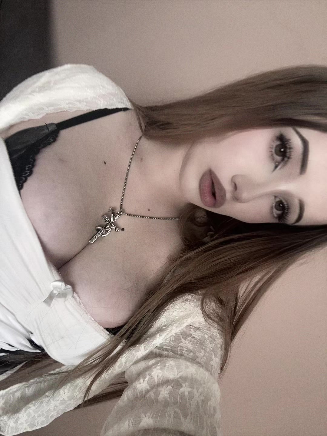 @li_n.u_sia