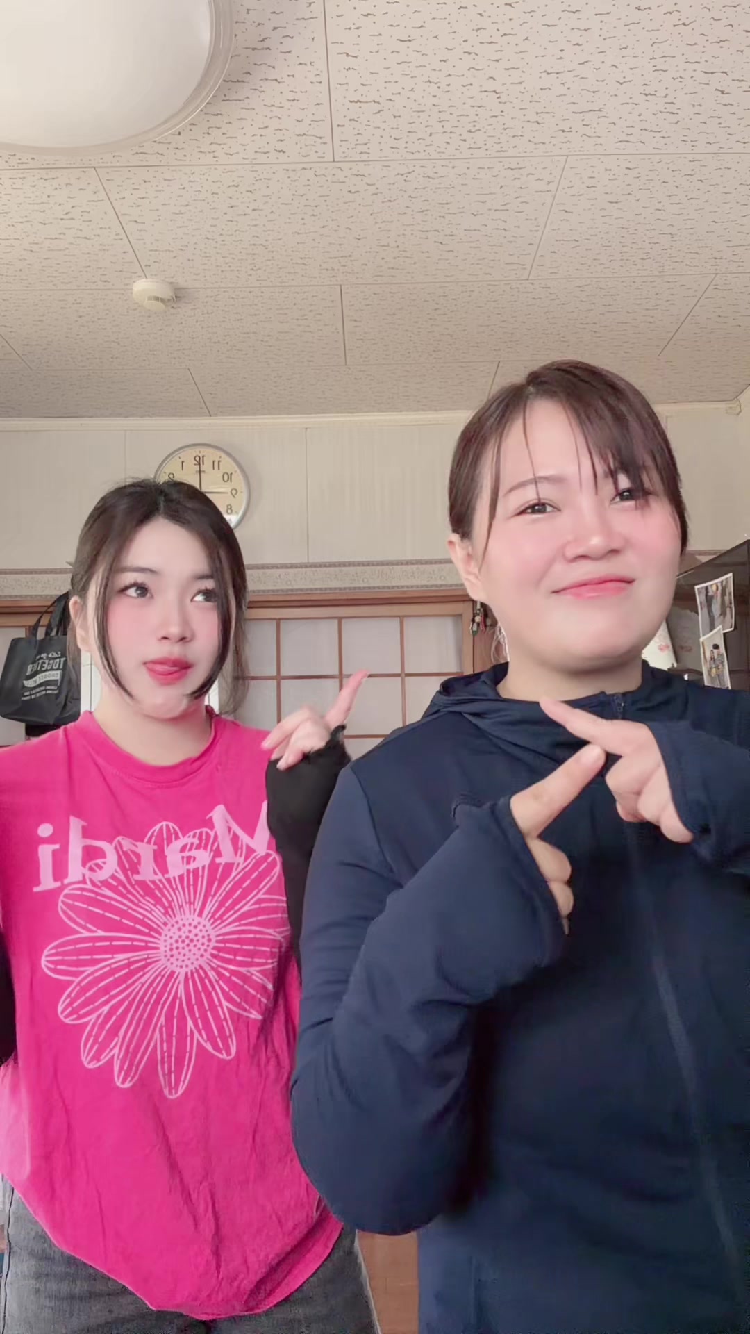 @Renjelita。