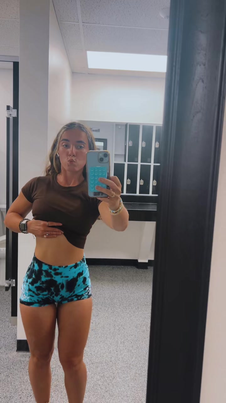 @Isabella