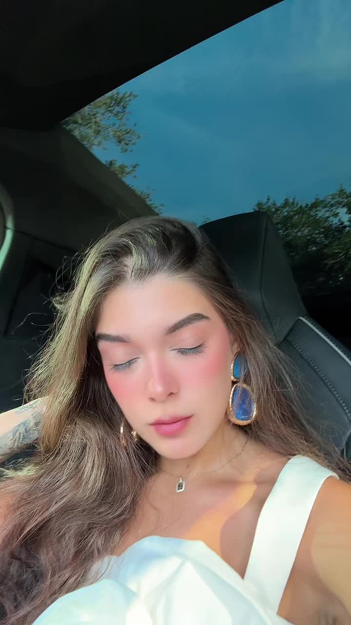 @Lara Bauer
