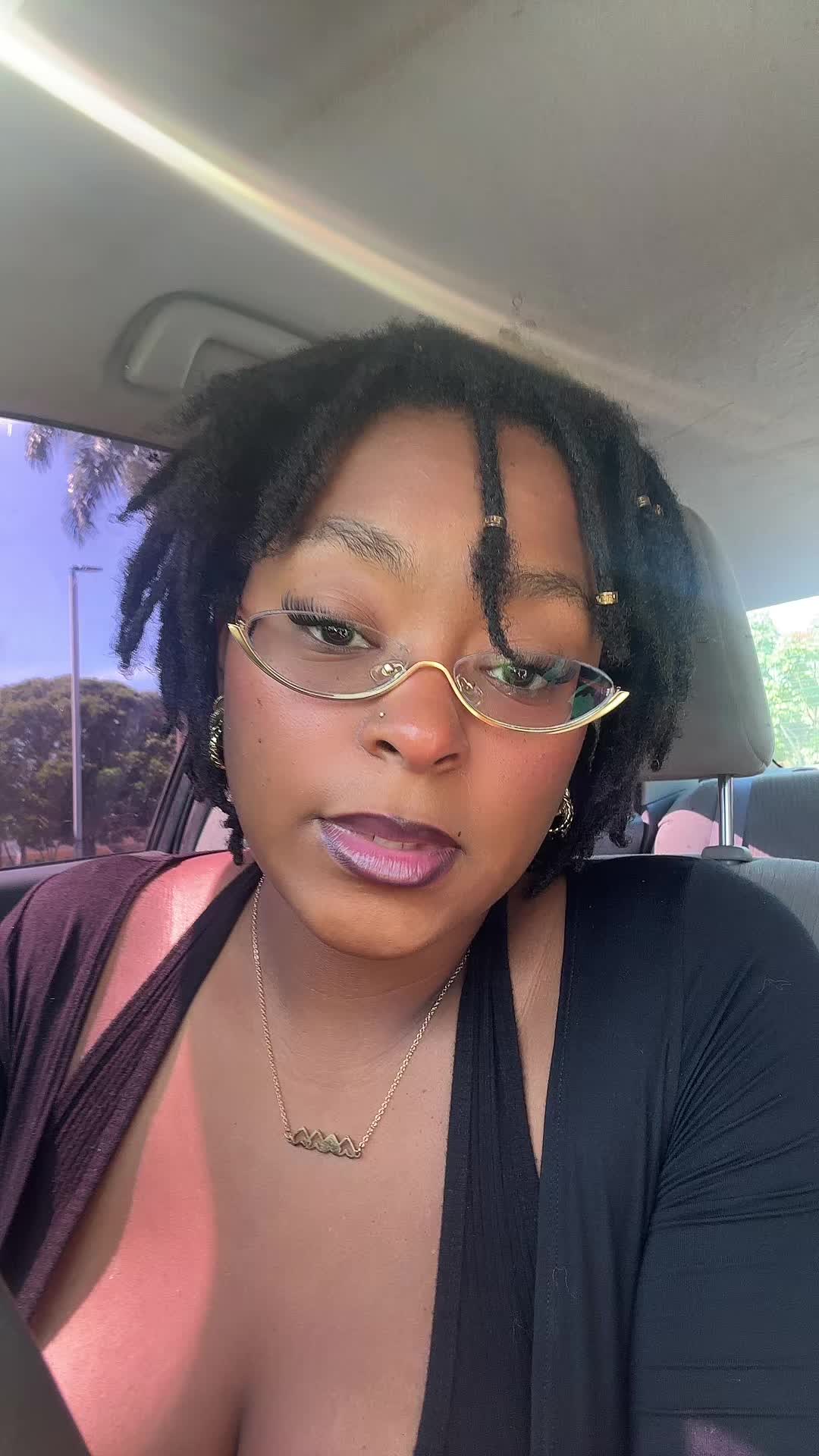 @muva deb | Bee