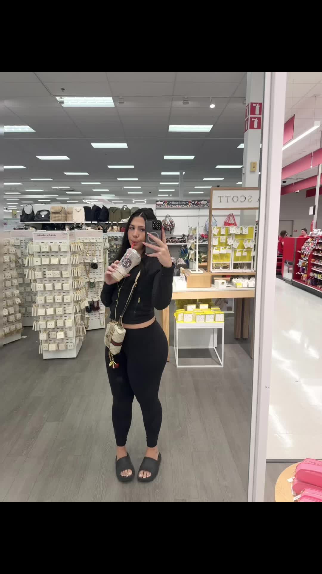 @JESS🐆