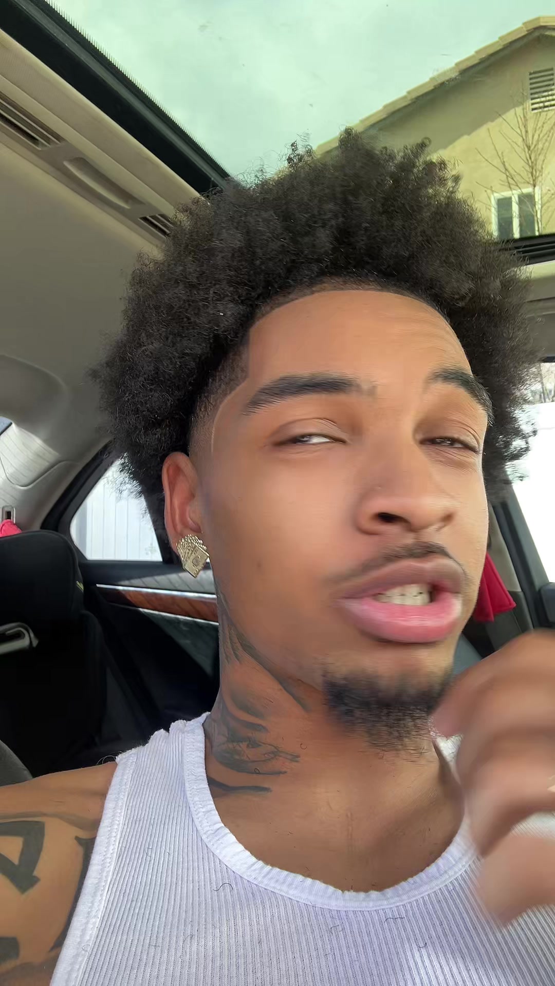 @_Tone_.