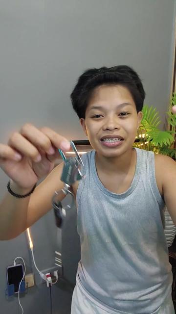 @JE EM